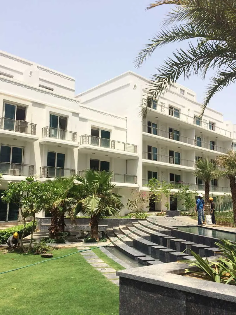 DLF King's Court - project photo